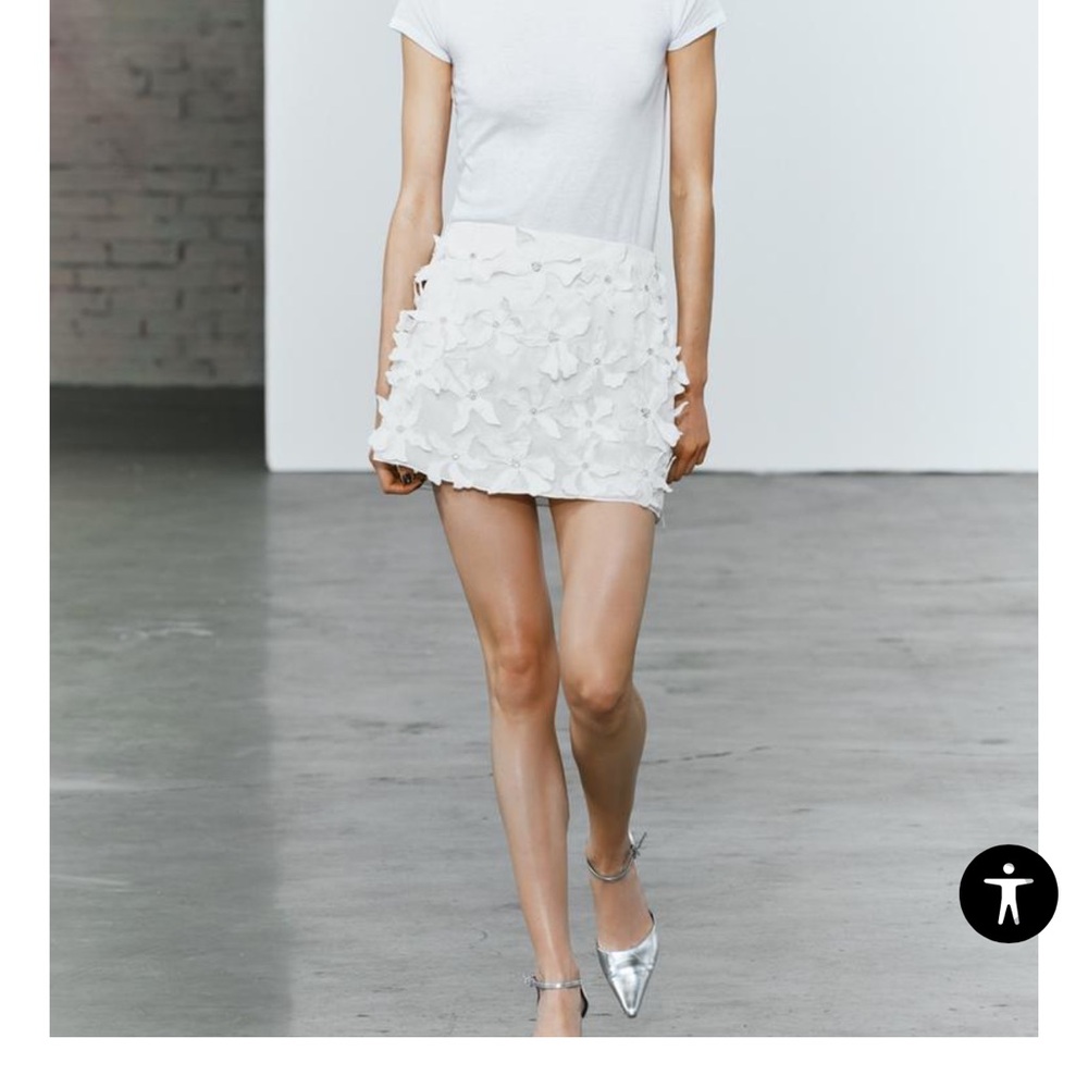 Zara white flower skirt - Picture 2 of 5